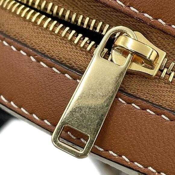 CELINE White Shoulder Bag - Picture 8 of 12